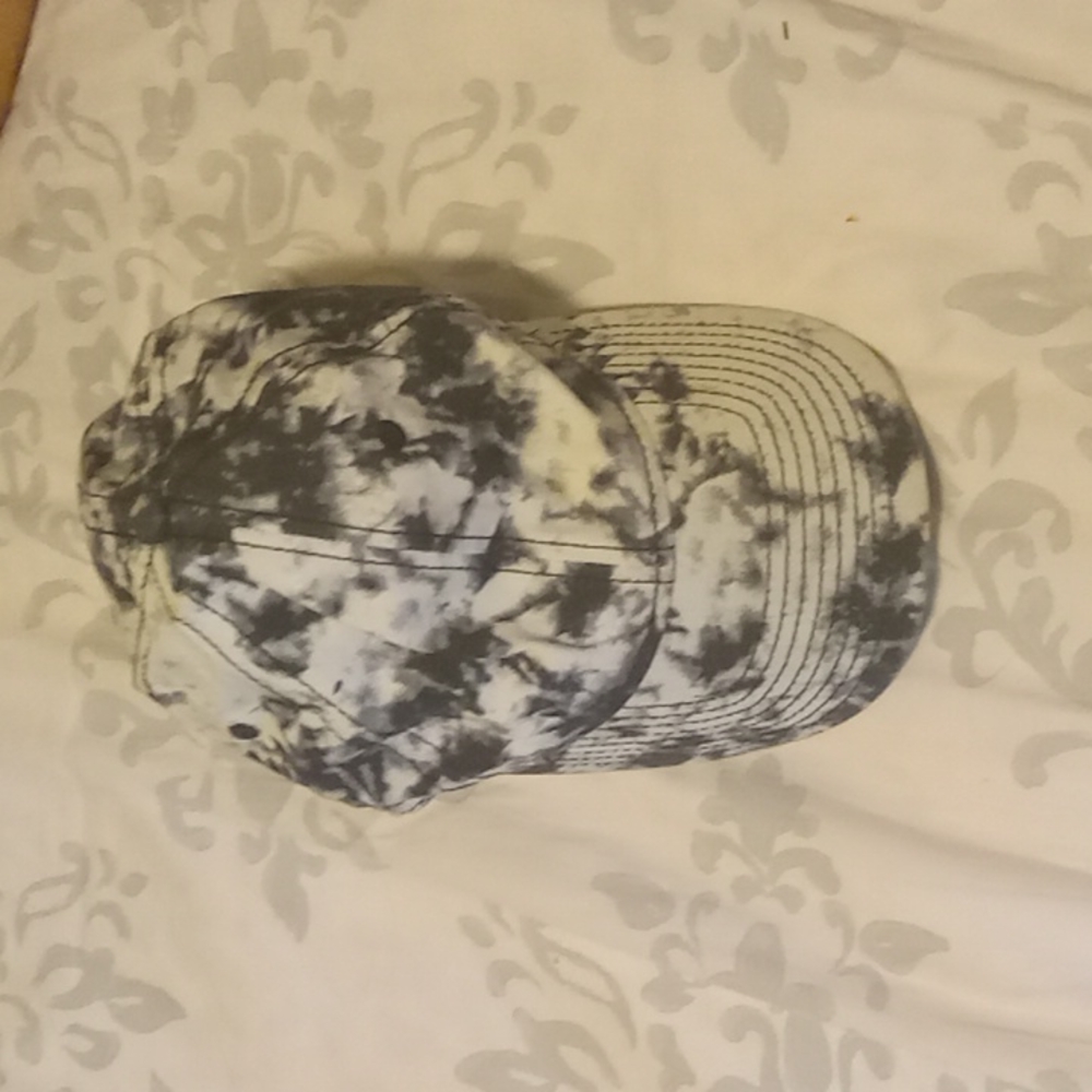 One size fits all , acid wash cap/ lid